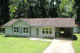 504 Carlton Ln in Palmetto, GA - Building Photo