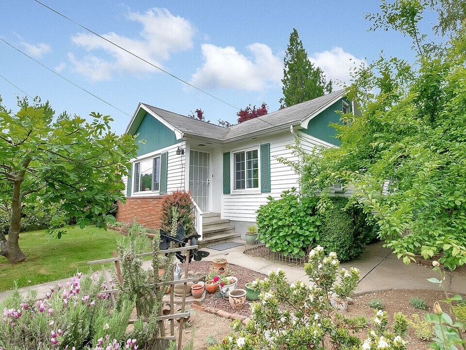 5723 NE 59th Ave in Portland, OR - Building Photo