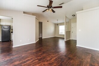 11725 Chapelle Ct in Clermont, FL - Building Photo - Building Photo