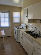 1133 S Cassingham Rd, Unit B in Columbus, OH - Building Photo - Building Photo