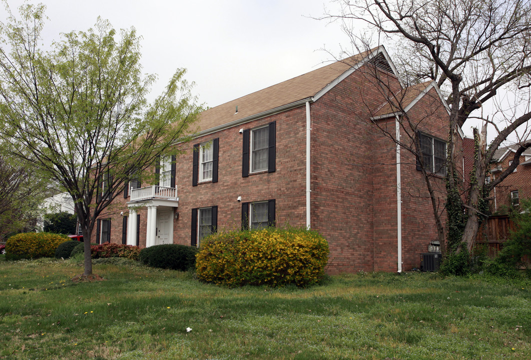 1921 King St in Alexandria, VA - Building Photo