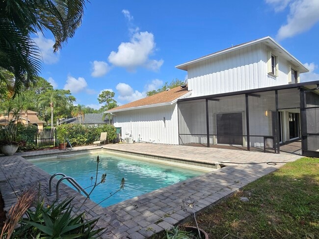 property at 1106 Staghorn St