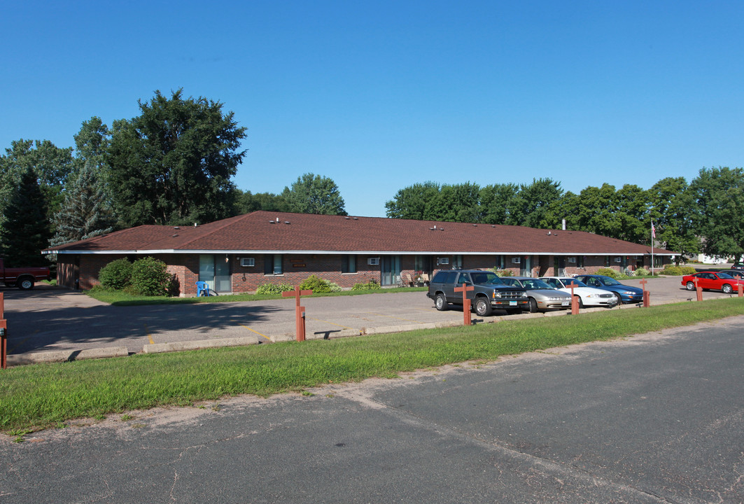 Countryside Apartments in Somerset, WI - Building Photo