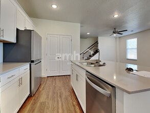 11036 S Stream Rock Rd in South Jordan, UT - Building Photo - Building Photo