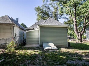 4430 E 10th St in Kansas City, MO - Building Photo - Building Photo