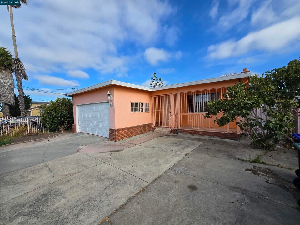 2849 Rheem Ave in Richmond, CA - Building Photo