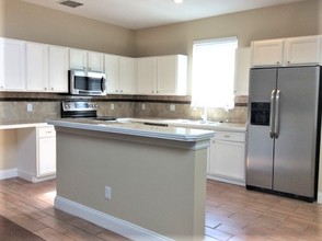 13521 Waterhouse Way in Orlando, FL - Building Photo - Building Photo