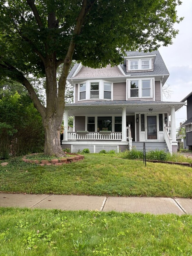 property at 1181 Virginia Ave