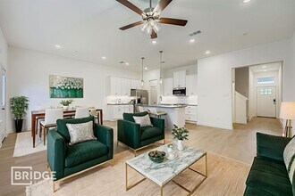 211 Marcus St in Arlington, TX - Building Photo - Building Photo