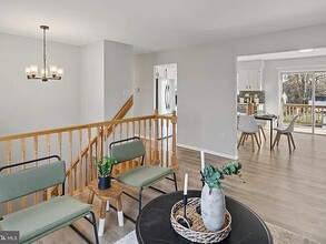 5005 Apache St in College Park, MD - Foto de edificio - Building Photo