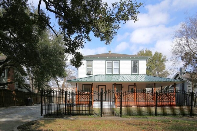property at 4445 Rusk St