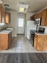 118 Vista Way in Huntsville, TX - Foto de edificio - Building Photo