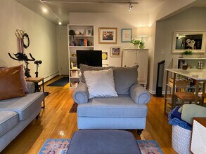 526 W Roscoe St in Chicago, IL - Building Photo - Building Photo