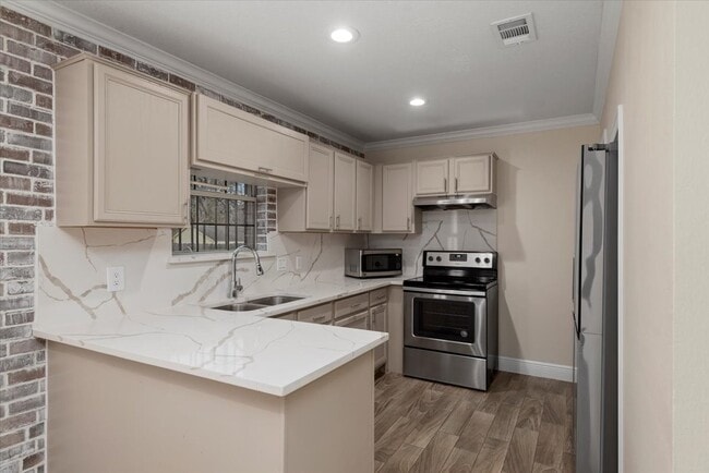 5018 Wilmington St in Houston, TX - Building Photo - Building Photo