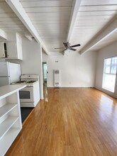 1909 Beachwood Dr in Los Angeles, CA - Building Photo - Building Photo