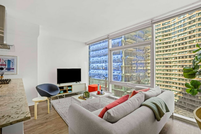 property at 210 E Illinois St