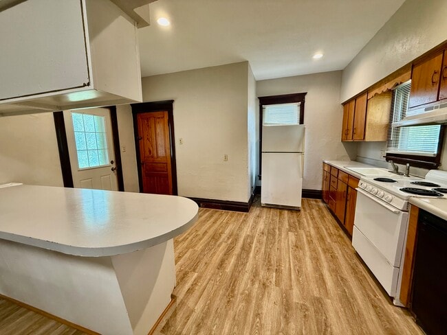 property at 602 1st St NW