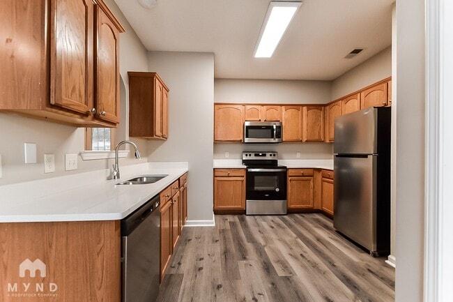 8647 Rogers Park Ave in Memphis, TN - Building Photo - Building Photo
