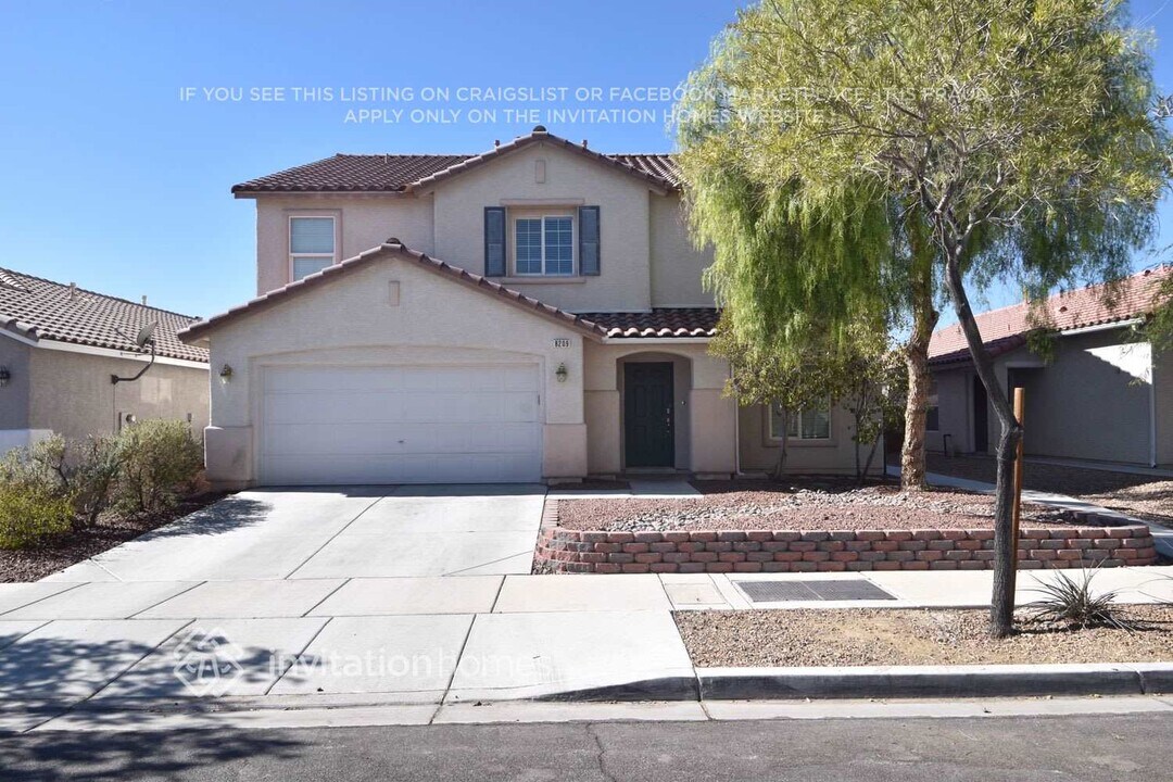 8209 Cline Mountain St in Las Vegas, NV - Building Photo
