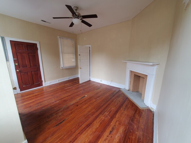 187 Coming St, Unit A in Charleston, SC - Building Photo - Building Photo