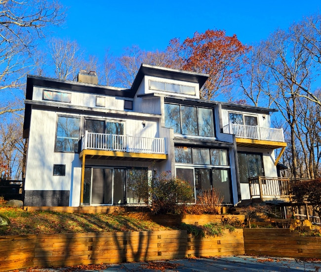 41 Breeds Hill Pl in Wilton, CT - Building Photo - Building Photo