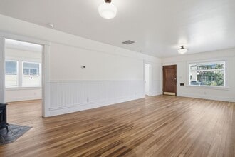 150 N Cambridge St in Orange, CA - Building Photo - Building Photo