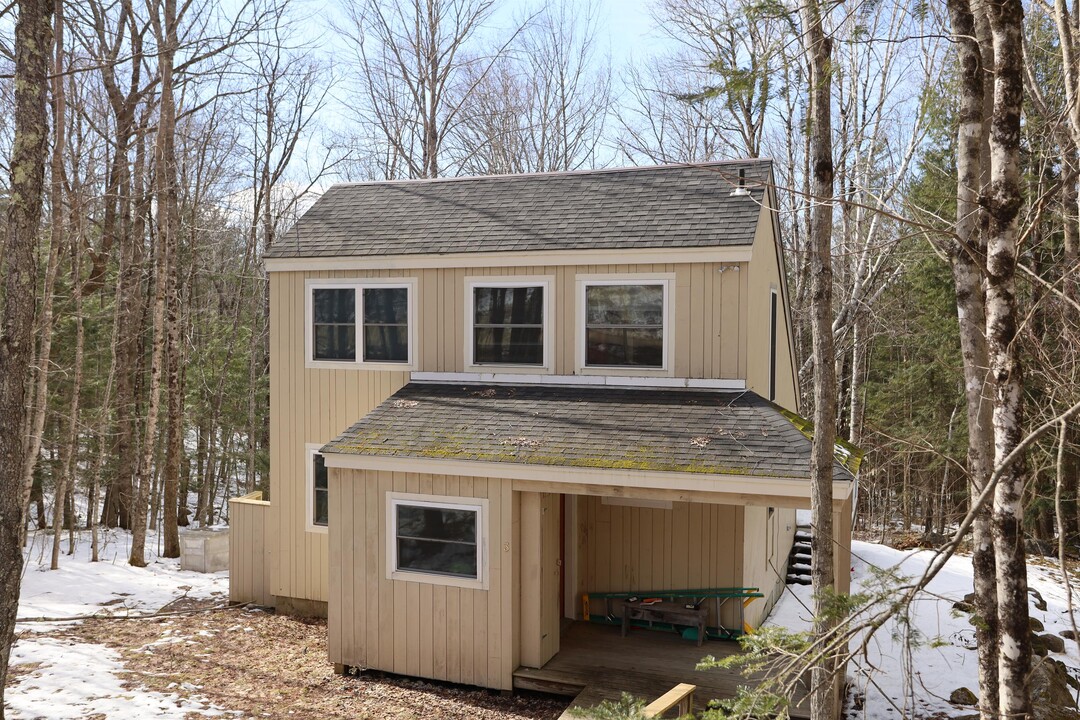 3 Campton Mountain Rd in Campton, NH - Building Photo