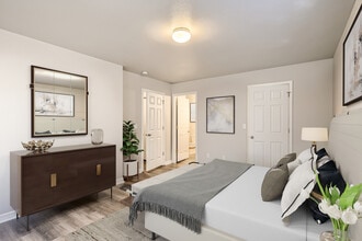 West Hill Apartments in Pueblo, CO - Foto de edificio - Building Photo