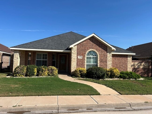 property at 6911 Pinecrest Ave