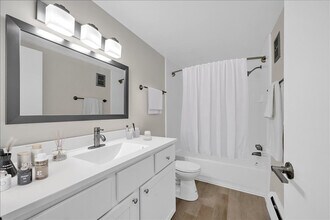 Rochester Place in Rochester, MI - Building Photo - Building Photo