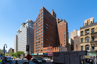 The Greenwich Towers in New York, NY - Foto de edificio - Building Photo