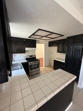9 Raindrop Ct in Sacramento, CA - Building Photo - Building Photo