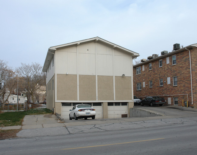 215 S 1st St in Council Bluffs, IA - Building Photo - Building Photo