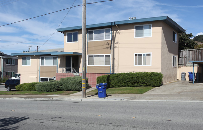 678 Commercial Ave in South San Francisco, CA - Foto de edificio - Building Photo