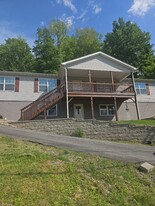 2710 Harborwood Rd in Salem, VA - Building Photo