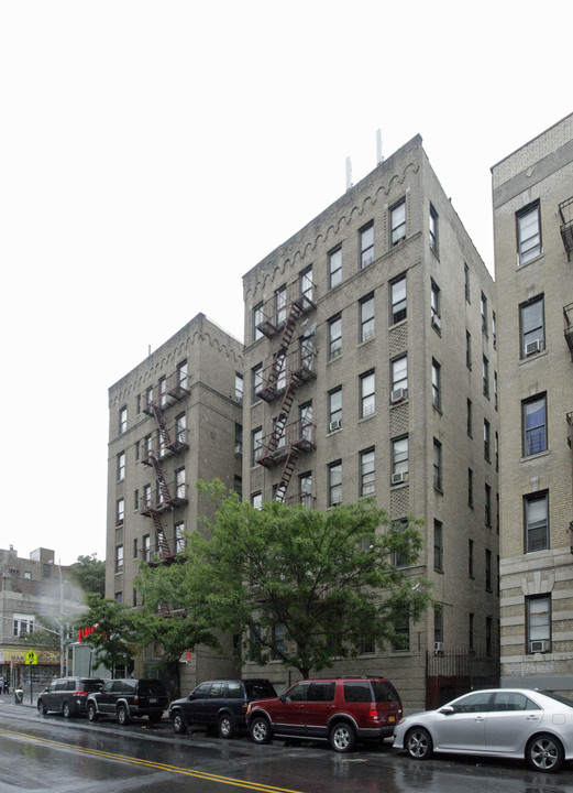 515 W 183rd St in New York, NY - Building Photo