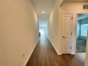 309 Loch Ct in Davenport, FL - Building Photo - Building Photo