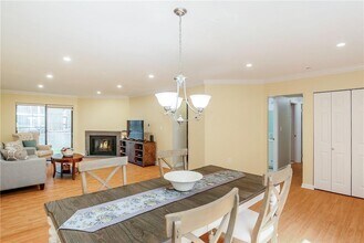 50 Dekalb Ave in White Plains, NY - Building Photo - Building Photo