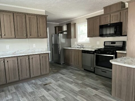 2405 Pajot Rd in Kawkawlin, MI - Building Photo - Building Photo