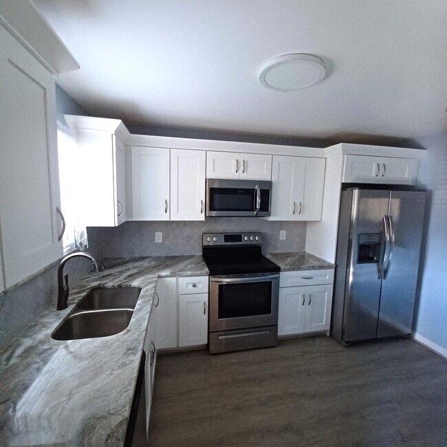 4820 Lucerne Lakes Blvd W in Greenacres, FL - Foto de edificio - Building Photo