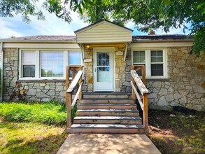 3944 NW 13th St in Oklahoma City, OK - Building Photo - Building Photo