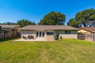 3384 P Ave in Plano, TX - Building Photo