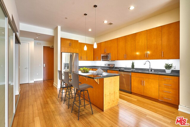 3223 W 6th St-Unit -209 in Los Angeles, CA - Building Photo - Building Photo