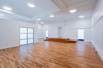 3614 6th Ave in Des Moines, IA - Foto de edificio - Interior Photo