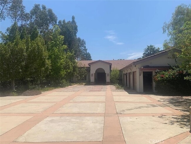 12 La Cam Rd