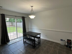 142 Crestwood Ln in Raeford, NC - Building Photo - Building Photo