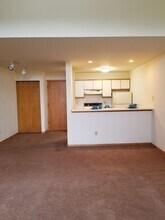 1617 Troy Dr in Madison, WI - Building Photo - Building Photo