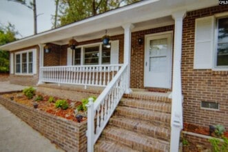 2475 Drexel Dr in Dalzell, SC - Foto de edificio - Building Photo