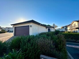 233 Marquis Pl in Santa Maria, CA - Building Photo