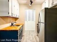 2800 Hillsboro Ave N